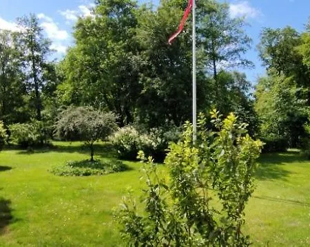Hyggeligt Anneks Pa Landet Inklusiv Morgenmad Og Adgang Til 6 Svommerhaller I Oplandet *